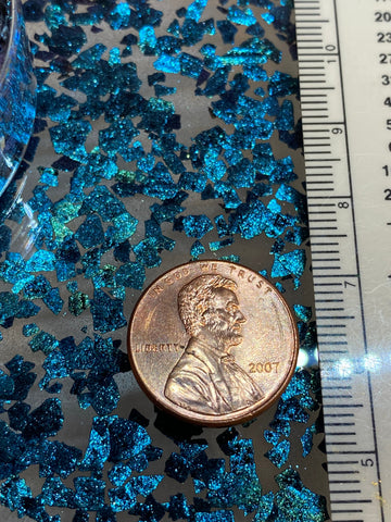 Turquoise-Blue Chromatic Flakes